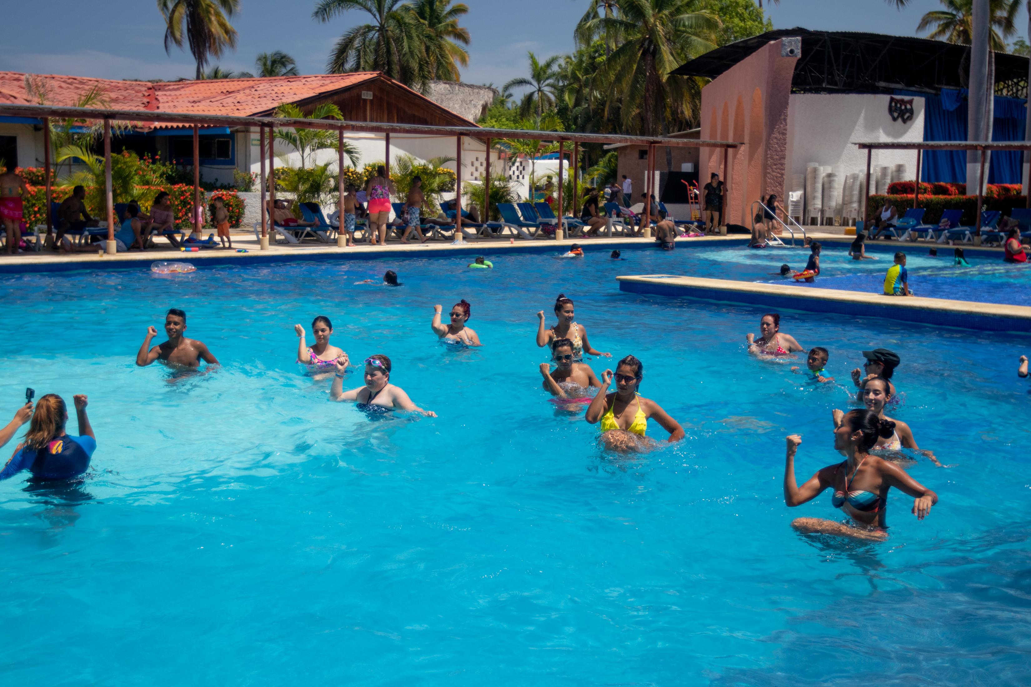 Qualton Club Ixtapa All Inclusive Exterior foto