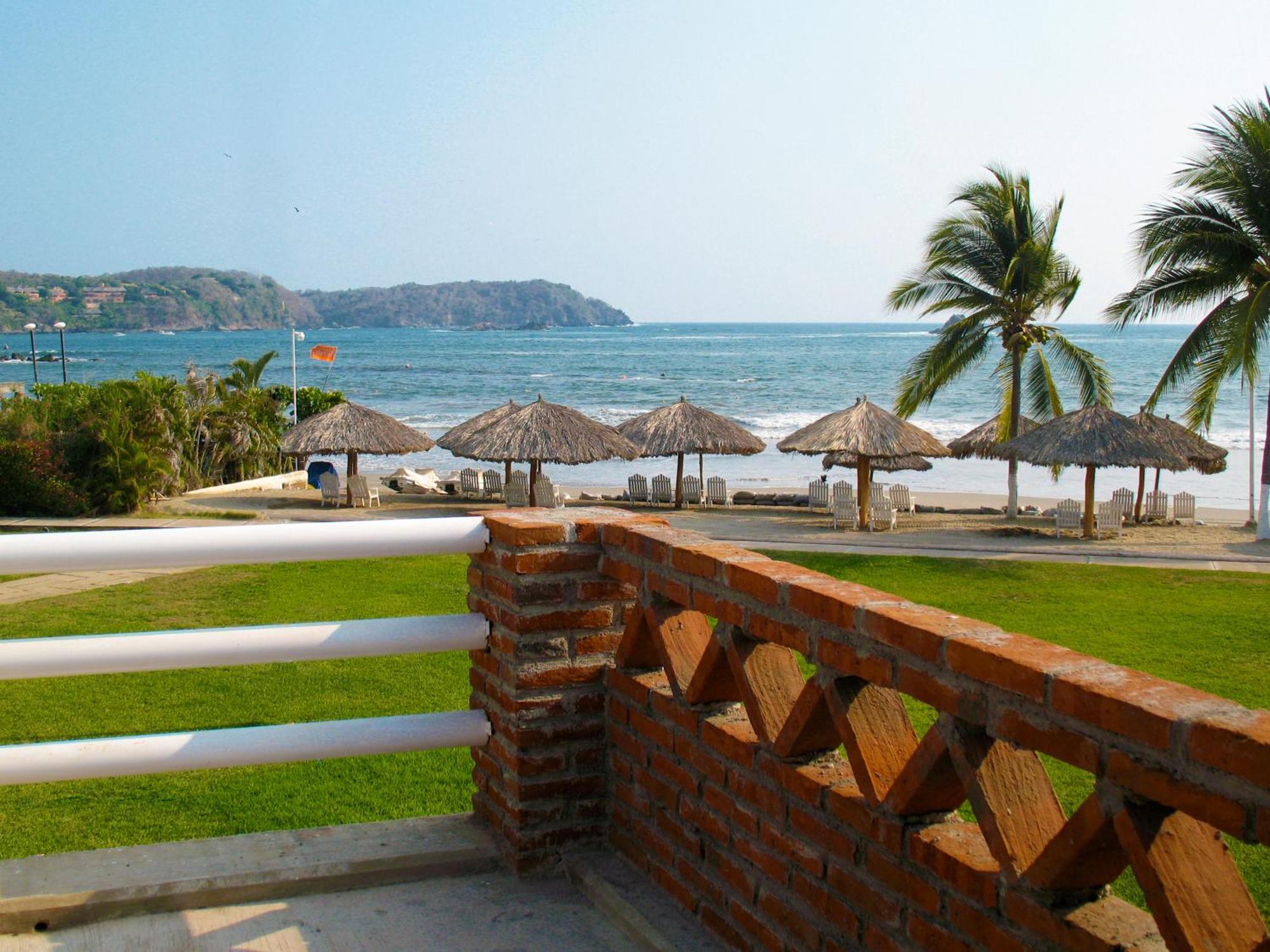 Qualton Club Ixtapa All Inclusive Exterior foto