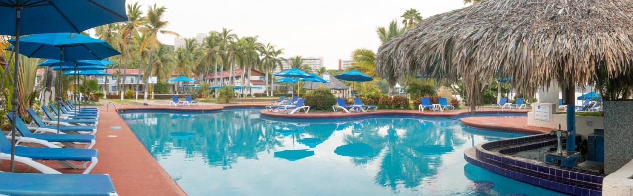 Qualton Club Ixtapa All Inclusive Exterior foto